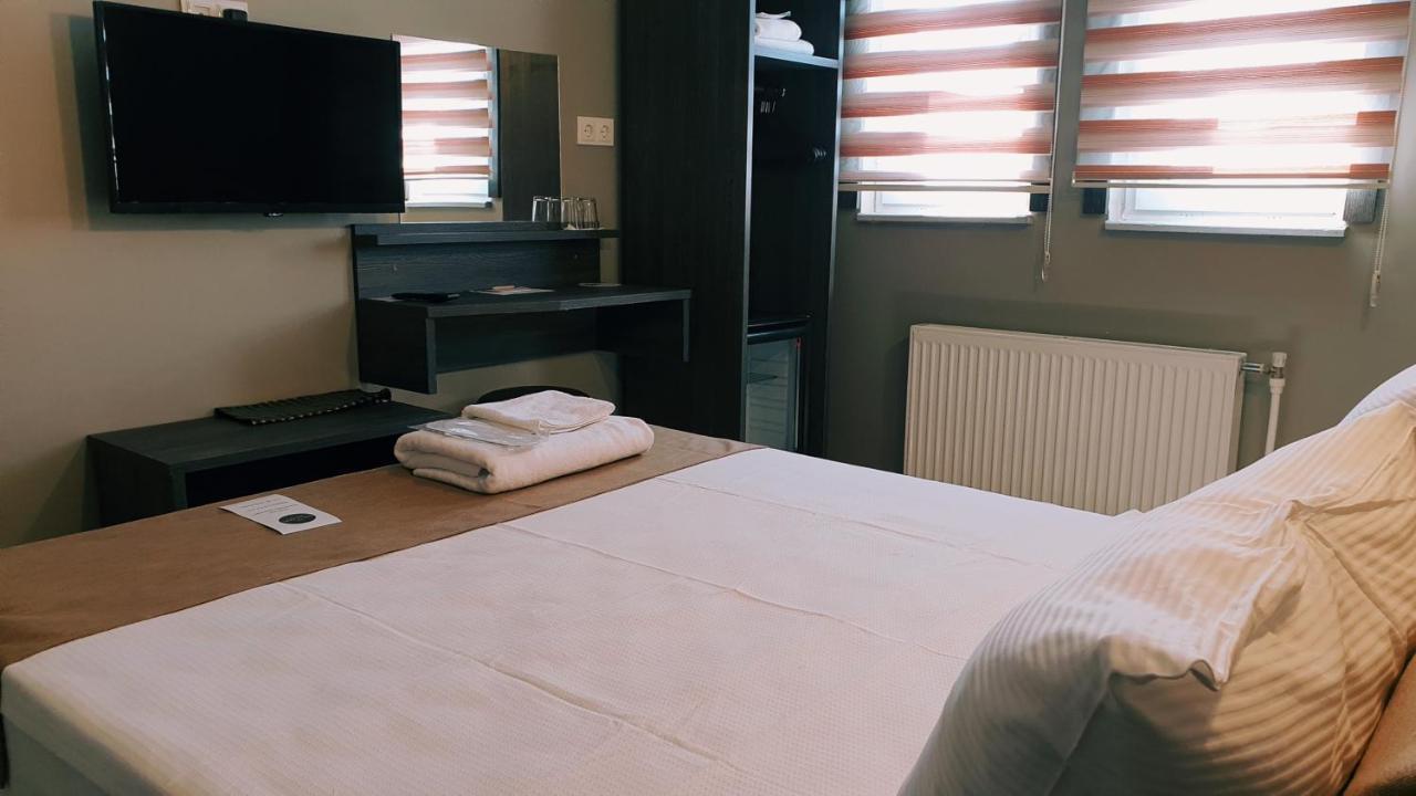Royal Park Hotel Corlu Bed And Breakfast Текирдаг Экстерьер фото